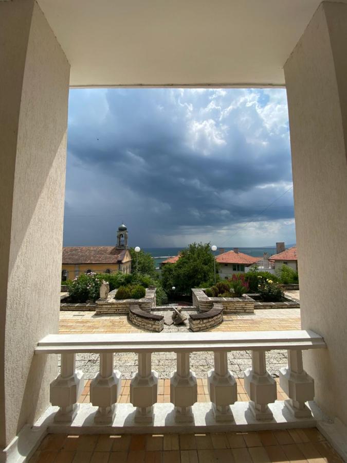 Apartments Vista Balchik Bagian luar foto