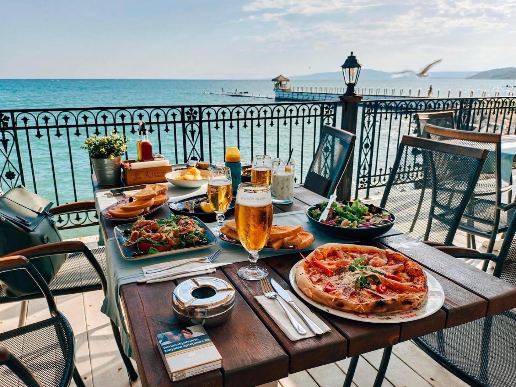 Apartments Vista Balchik Bagian luar foto